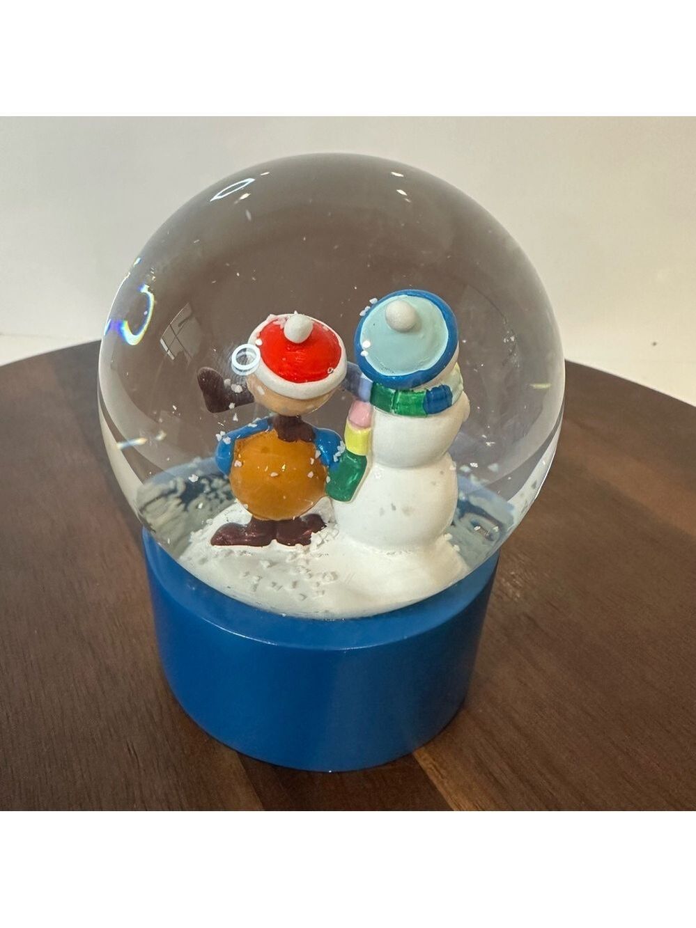 Tim Hortons 2023 Holiday Snow Globe Snowman Coffee & Timbits Character - Picture 3 of 5